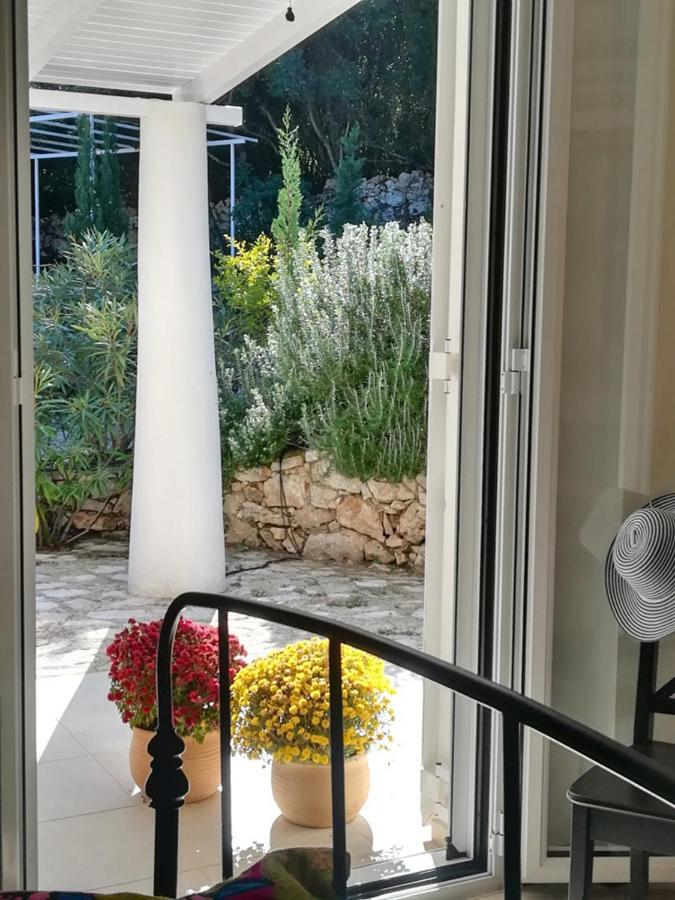 Villa Buras Skinaria Exterior photo